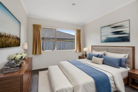 Photo of property in 53 Bay Street, Red Beach, 0932