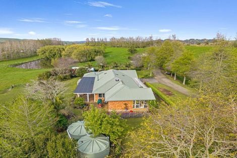 Photo of property in 11 Te Pahi River Drive, Paparoa, Maungaturoto, 0583