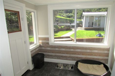 Photo of property in 11 Ashmore Avenue, Cobden, Greymouth, 7802