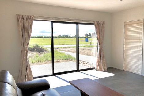 Photo of property in 2 Snowlea Place, West Melton, 7618