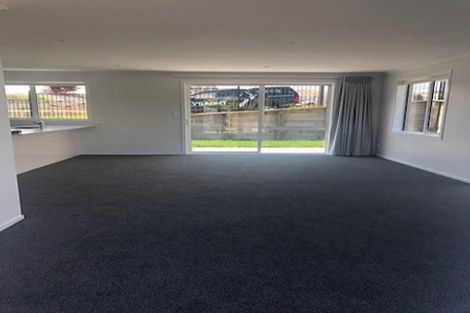 Photo of property in 2 Richardson Road, Omokoroa, 3114