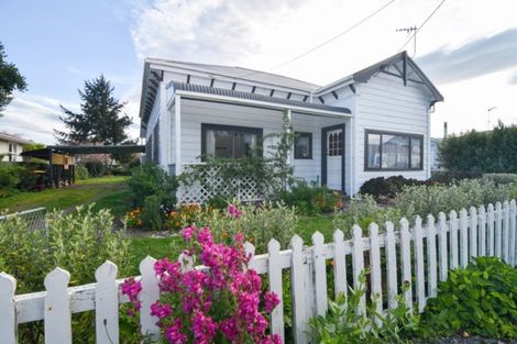 Photo of property in 4 Wakelin Street, Carterton, 5713