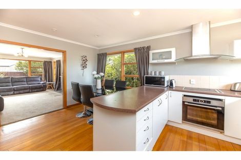 Photo of property in 32 Horton Place, Avondale, Christchurch, 8061