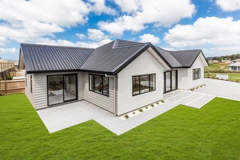 Photo of property in 32 Wairau Drive, Tikipunga, Whangarei, 0112