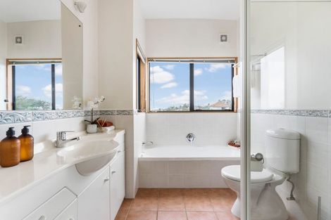 Photo of property in 3/108 Mokoia Road, Birkenhead, Auckland, 0626