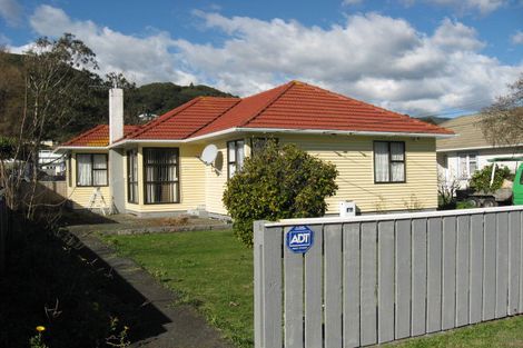 Photo of property in 120 Moohan Street, Wainuiomata, Lower Hutt, 5014