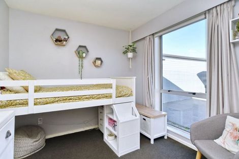 Photo of property in 9 Coates Place, Rangiora, 7400