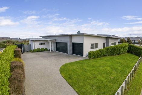 Photo of property in 9 Silicon Way, Fitzherbert, Palmerston North, 4410