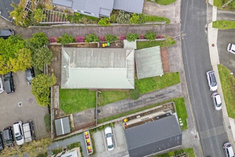 Photo of property in 9a Karamu Street, Te Atatu Peninsula, Auckland, 0610