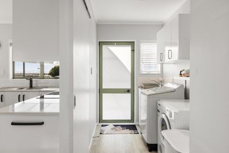 Photo of property in 73 Osprey Drive, Welcome Bay, Tauranga, 3112