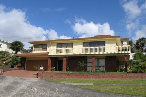 Photo of property in 2/33 Parr Terrace, Castor Bay, Auckland, 0620