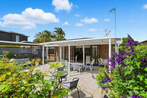 Photo of property in 38 Ngatai Road, Otumoetai, Tauranga, 3110