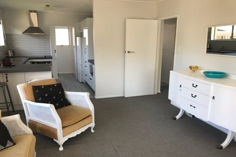 Photo of property in 1/41 Parkvale Road, Karori, Wellington, 6012