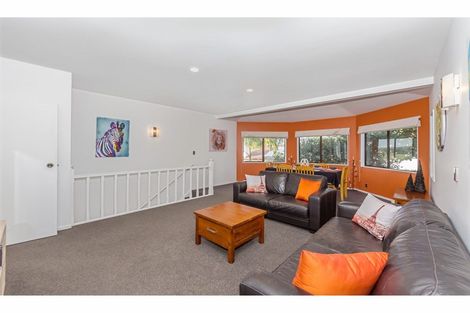 Photo of property in 8 Castaway Place, Gulf Harbour, Whangaparaoa, 0930