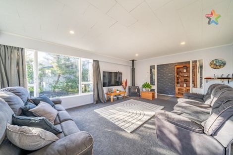 Photo of property in 43 Discovery Drive, Whitby, Porirua, 5024