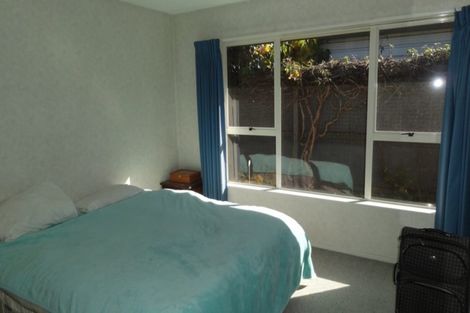 Photo of property in 1 Middlepark Road, Sockburn, Christchurch, 8042