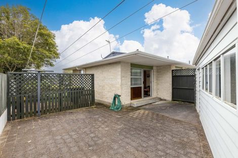 Photo of property in 10 Leon Place, Waitara, 4320