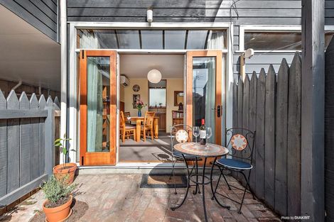 Photo of property in 4/1 Cottleville Terrace, Thorndon, Wellington, 6011