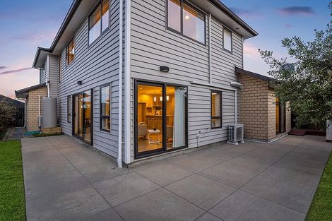 Photo of property in 16 Dalray Avenue, Takanini, 2112