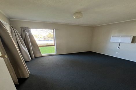 Photo of property in 3/16 Settlement Road, Papakura, 2110