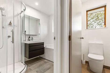 Photo of property in 2/352 Bucklands Beach Road, Bucklands Beach, Auckland, 2012