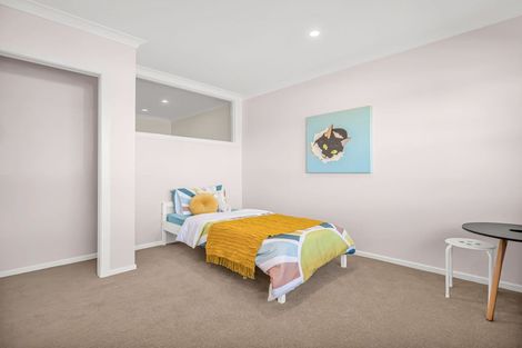Photo of property in 1 Kingsley Street, St Andrews, Hamilton, 3200