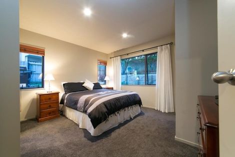 Photo of property in 45 Hogarth Rise, West Harbour, Auckland, 0618