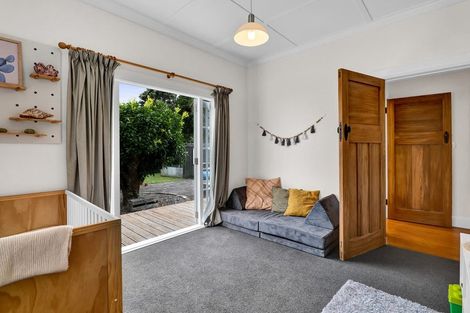 Photo of property in 84 Lorna Street, Lynmouth, New Plymouth, 4310