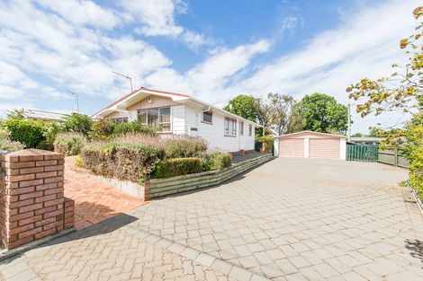Photo of property in 5 Gibson Place, Dannevirke, 4930