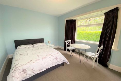 Photo of property in 19 Taupata Street, Redcliffs, Christchurch, 8081