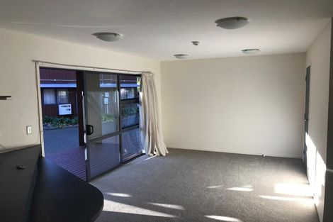 Photo of property in 9/3 The Avenue, Albany, Auckland, 0632