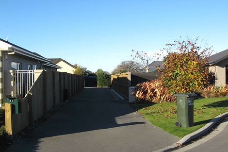 Photo of property in 15 Providence Place, Redwood, Christchurch, 8051