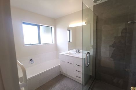 Photo of property in 9 Electra Place, Wigram, Christchurch, 8042