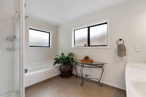 Photo of property in 7 Bayfair Drive, Mount Maunganui, 3116