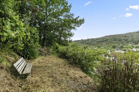 Photo of property in 27 Kopara Grove, Stokes Valley, Lower Hutt, 5019