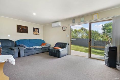 Photo of property in 11 Romilly Court, Papakura, 2110