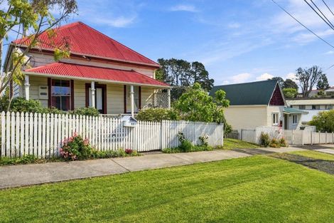 Photo of property in 25 Puriri Street, Helensville, 0800