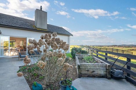 Photo of property in 288 Rimmer Road, Helensville, 0875