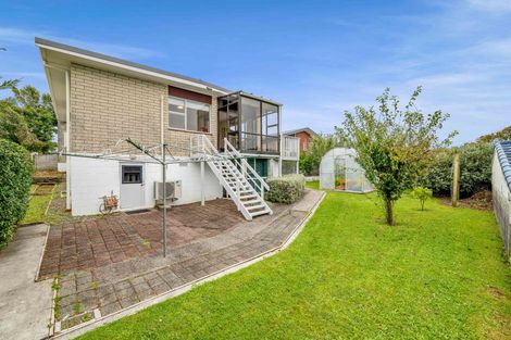 Photo of property in 15b Mayfair Place, Westown, New Plymouth, 4310