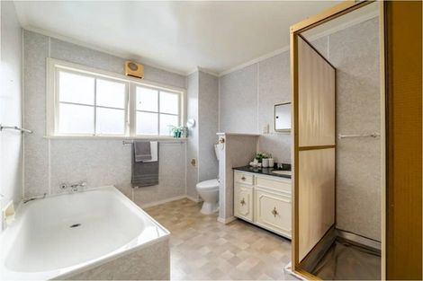 Photo of property in 1/23 Saint Columbans Grove, Boulcott, Lower Hutt, 5010