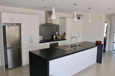 Photo of property in 10 Aquila Drive, Whitianga, 3510