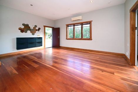 Photo of property in 2/181 Rangatira Road, Beach Haven, Auckland, 0626