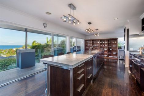 Photo of property in 35 Aotearoa Terrace, Murrays Bay, Auckland, 0630