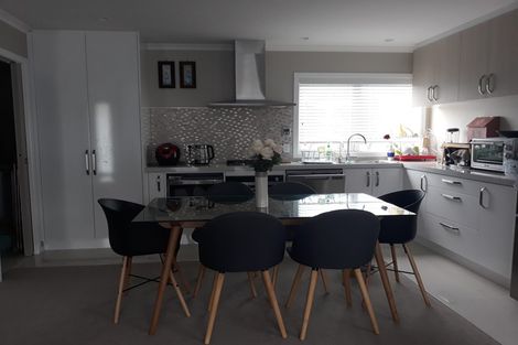 Photo of property in 2/113 Moorefield Road, Johnsonville, Wellington, 6037