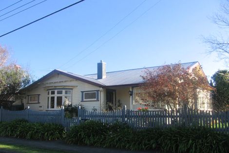 Photo of property in 49 Penrose Street, Woburn, Lower Hutt, 5010
