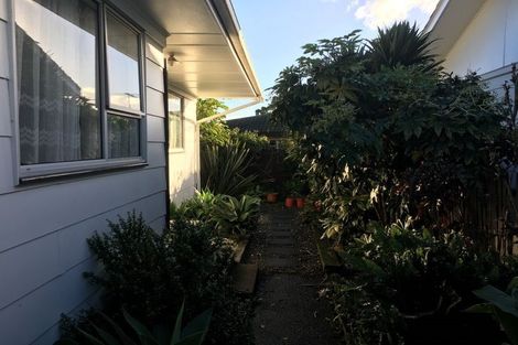 Photo of property in 2/521 Pakuranga Road, Howick, Auckland, 2010