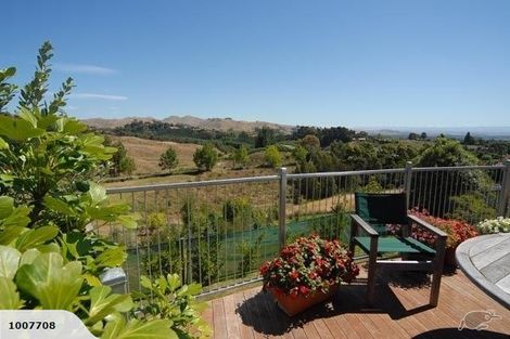 Photo of property in 15 Hikanui Place, Havelock North, 4130