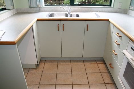 Photo of property in 56a Taikata Road, Te Atatu Peninsula, Auckland, 0610