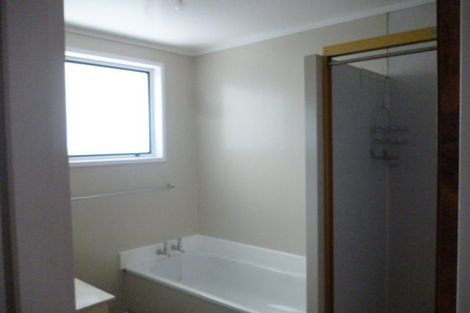 Photo of property in 33 Larchmont Grove, Totara Park, Upper Hutt, 5018