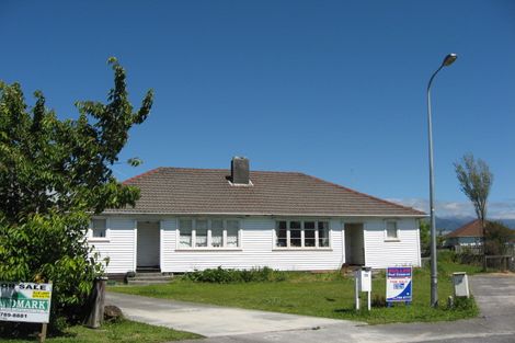 Photo of property in 10-12 Riley Place, Westport, 7825